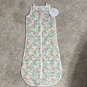 Dreamland Baby floral weighted Sleepsack. New with tags